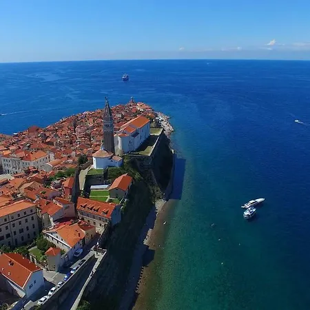 Lunaja Apartment Piran