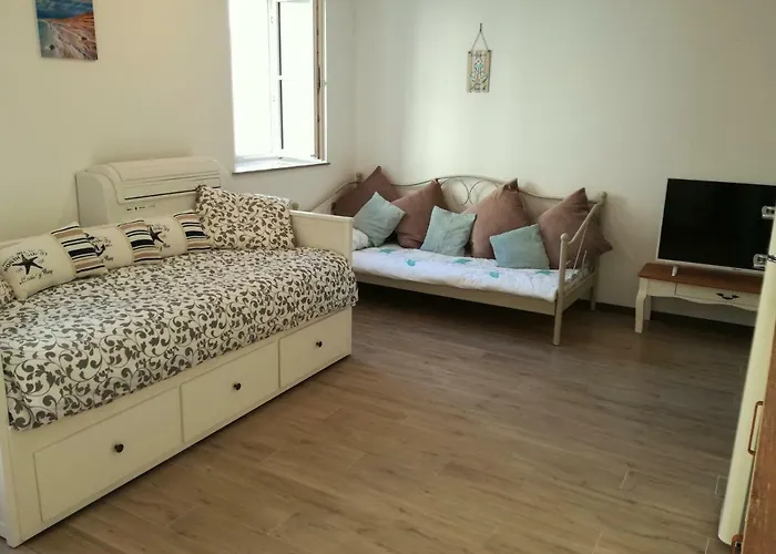 アパート Lunaja *