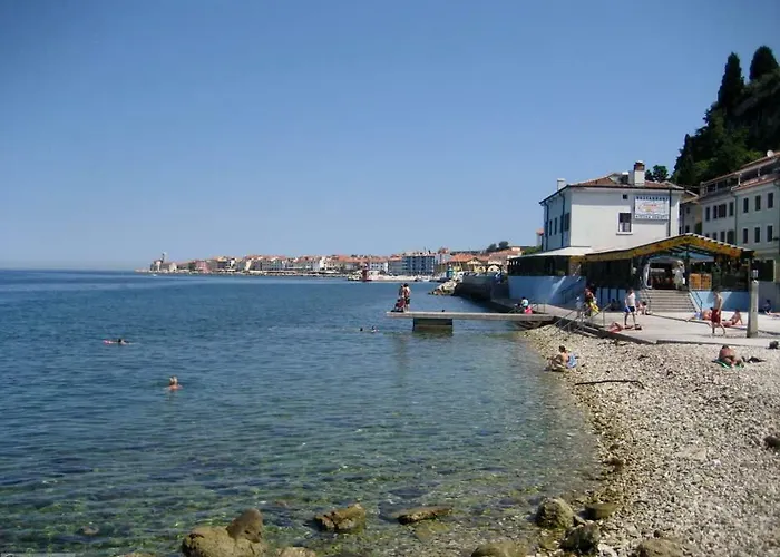 アパート Lunaja *